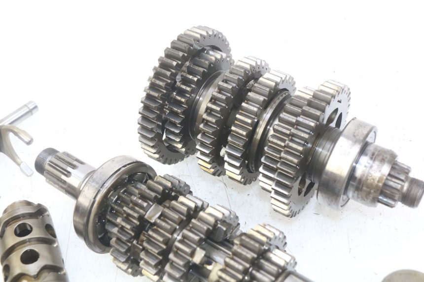 photo de CAJA DE CAMBIOS TRIUMPH SPRINT ST 955 (1999 - 2001) - Perfil de la pieza de repuesto