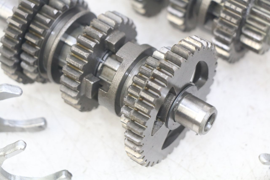 photo de CAJA DE CAMBIOS YAMAHA SR 125 (1982 - 2003) - Enfoque en la estructura