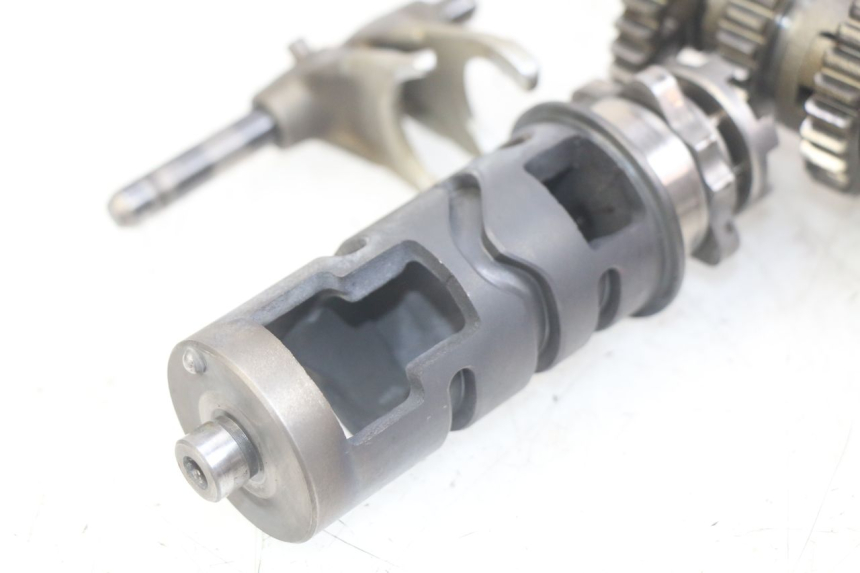 photo de CAJA DE CAMBIOS YAMAHA SR 125 (1982 - 2003) - Zoom sobre los componentes