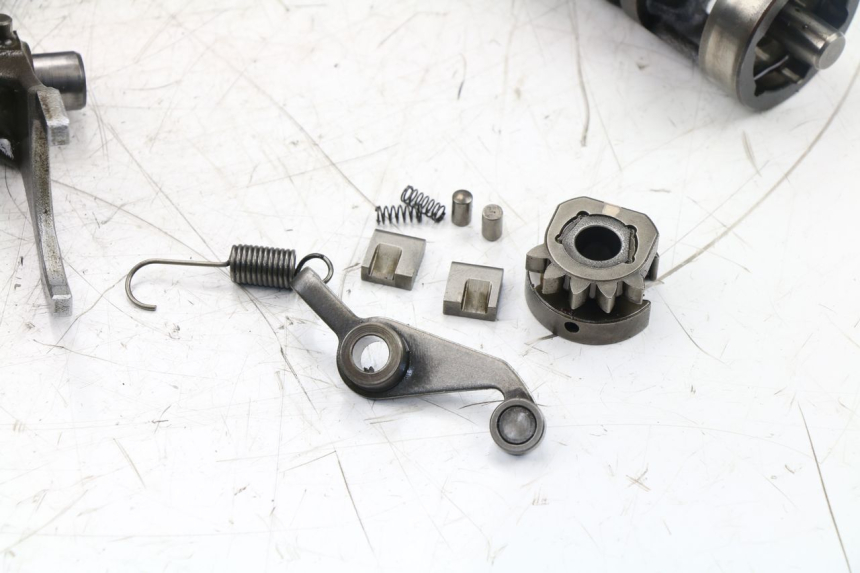 photo de CAJA CAMBIOS SUZUKI GSF N BANDIT 650 (2005 - 2006) - Características distintivas