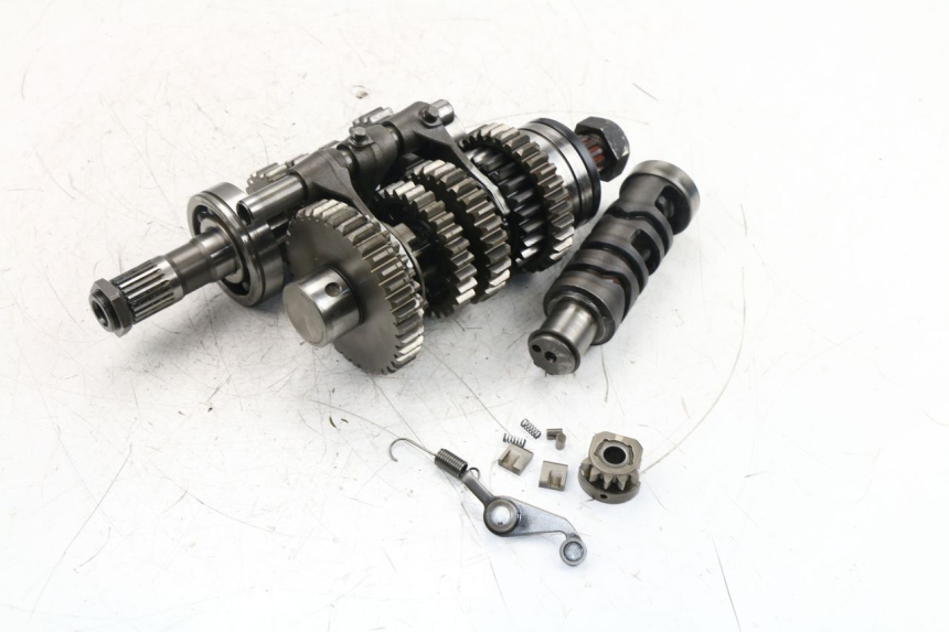 photo de CAJA CAMBIOS SUZUKI GSF N BANDIT 650 (2005 - 2006) - Otra perspectiva