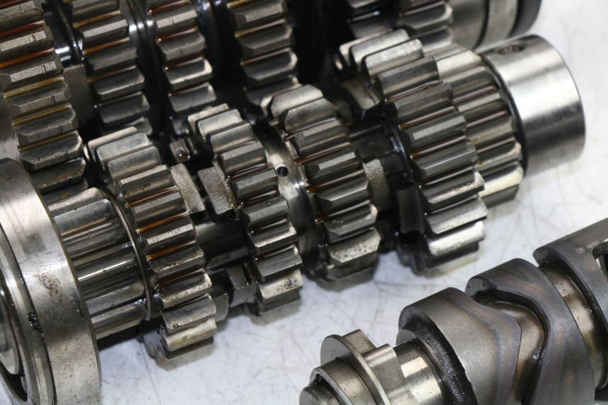 photo de CAJA CAMBIOS SUZUKI GSF S BANDIT ABS 650 (2005 - 2006) - Ángulo de visión alternativo