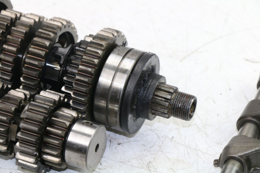 photo de CAJA CAMBIOS SUZUKI GSF S BANDIT ABS 650 (2005 - 2006) - Estado de la superficie y material