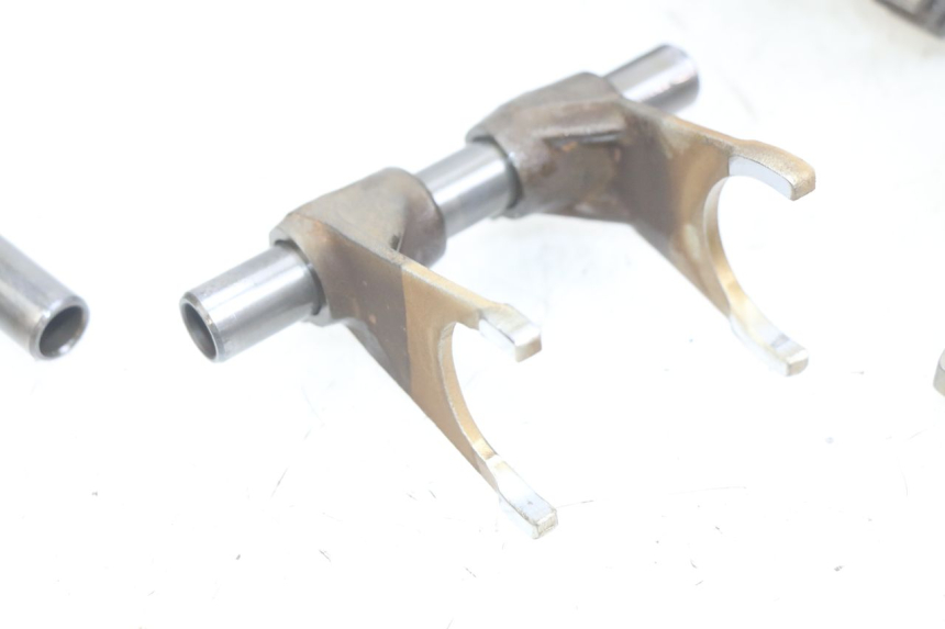 photo de CAJA DE CAMBIOS SUZUKI SV N 650 (1999 - 2002) - Enfoque en la estructura