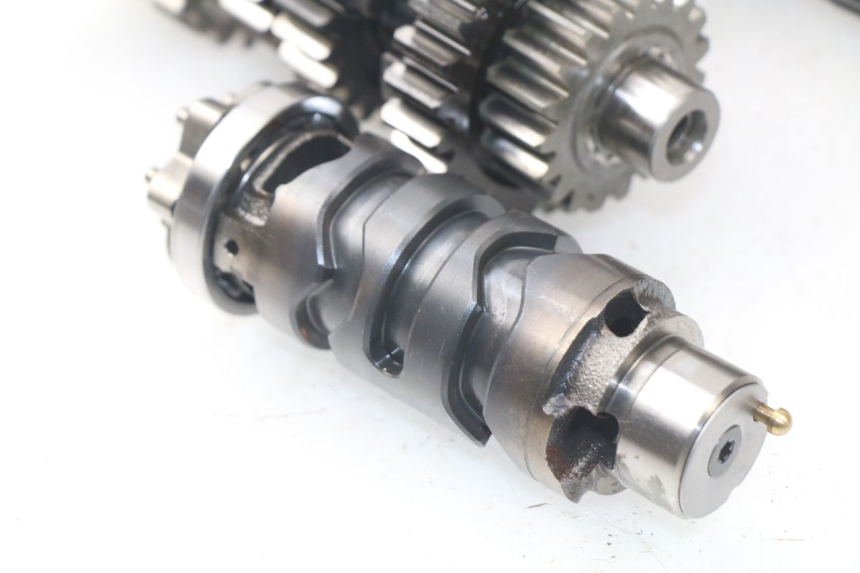 photo de CAJA CAMBIOS YAMAHA TDM ABS 900 (2002 - 2014) - Estado de la superficie y material