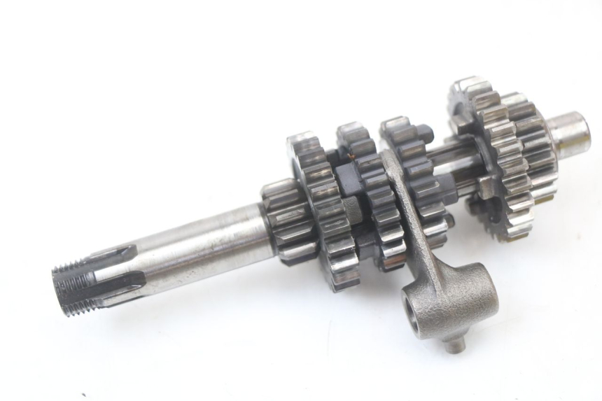 photo de CAJA CAMBIOS SUZUKI TS X 80 (1984 - 1988) - Primer plano técnico