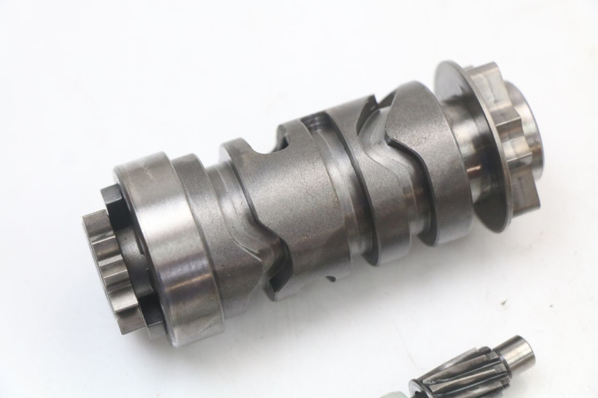 photo de CAJA CAMBIOS SUZUKI TS X 80 (1984 - 1988) - Estado de la superficie y material