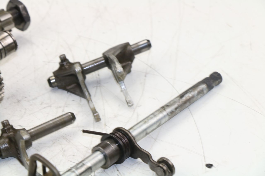 photo de CAJA CAMBIOS YAMAHA VIRAGO 125 (1996 - 2003) - Primer plano de alta resolución