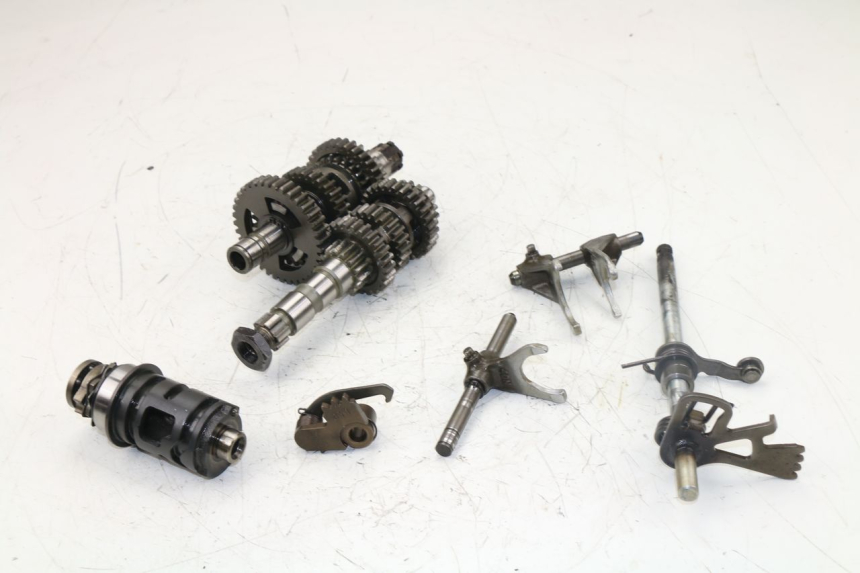 photo de CAJA CAMBIOS YAMAHA VIRAGO 125 (1996 - 2003) - Otra perspectiva