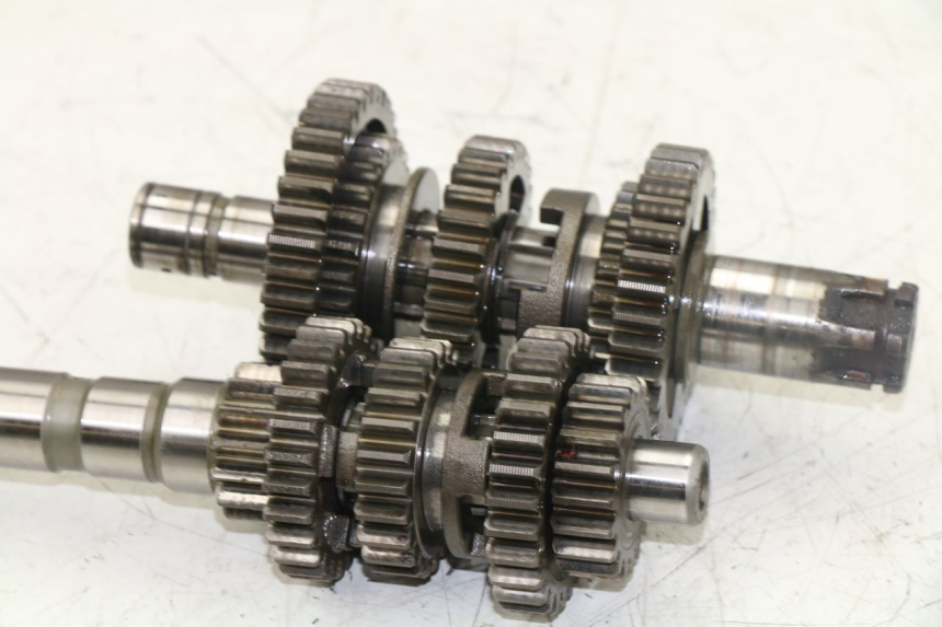 photo de CAJA CAMBIOS YAMAHA VIRAGO 125 (1996 - 2003) - Primer plano técnico