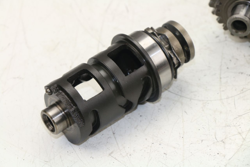 photo de CAJA CAMBIOS YAMAHA VIRAGO 125 (1996 - 2003) - Estado de la superficie y material