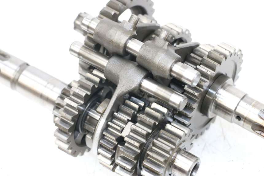 photo de CAJA CAMBIOS SUZUKI VL INTRUDER 125 (2004 - 2007) - Detalles de los puntos de fijación