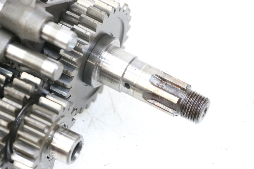 photo de CAJA CAMBIOS SUZUKI VL INTRUDER 125 (2004 - 2007) - Estado de la superficie y material