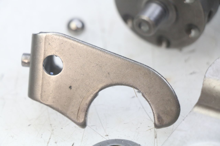 photo de CAJA DE CAMBIOS PEUGEOT XP6 50 (2006 - 2011) - Zoom estado de uso