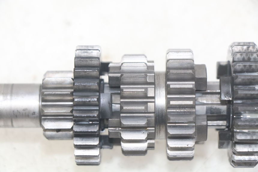 photo de CAJA DE CAMBIOS PEUGEOT XP6 50 (2006 - 2011) - Estado de la superficie y material