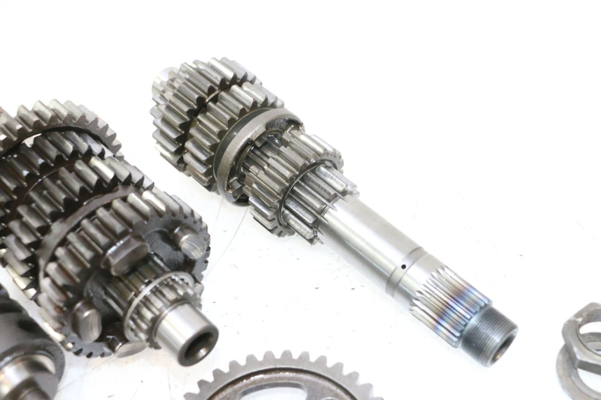 photo de CAJA CAMBIOS HONDA XRV AFRICA TWIN 750 (1990 - 1992) - Detalles de los puntos de fijación