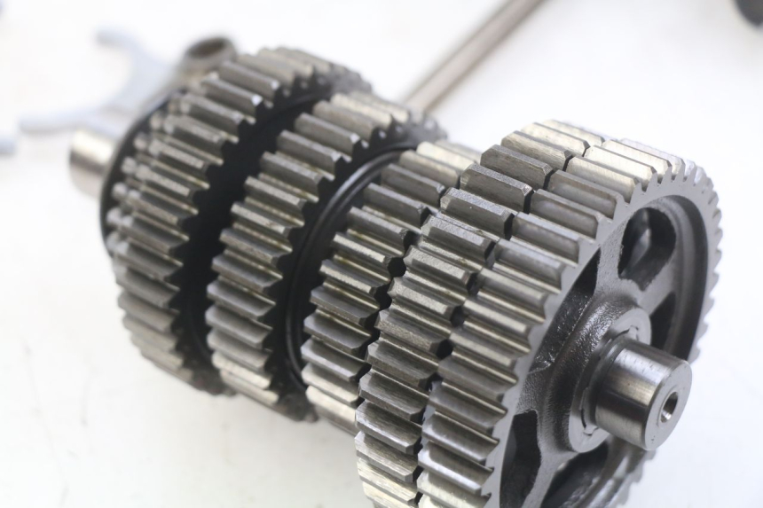 photo de CAJA DE CAMBIOS YAMAHA XV VIRAGO 750 (1984 - 1998) - Primer plano técnico