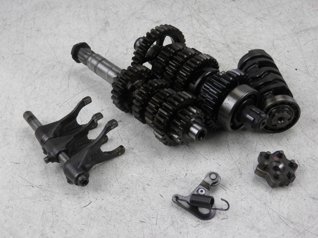 photo de CAJA CAMBIOS YAMAHA MT 125 (2015 - 2017) - Primer plano técnico