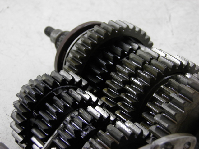 photo de CAJA CAMBIOS YAMAHA TDM 900 (2004 - 2006) - Otra vista del artículo