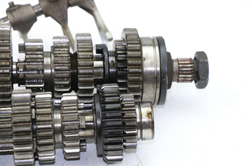 photo de CAJA CAMBIOS YAMAHA XJS DIVERSION 600 (2000 - 2003) - Enfoque en la estructura