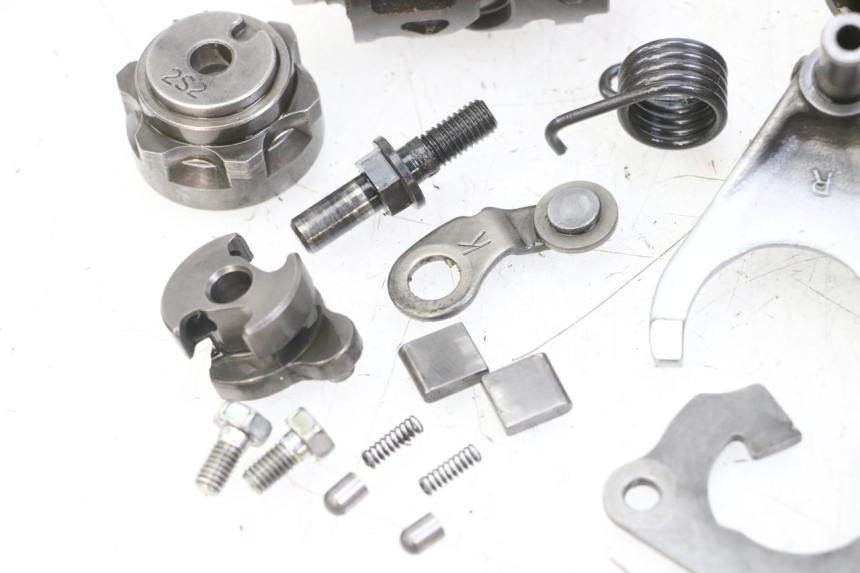 photo de CAJA CAMBIOS YAMAHA YZ-F YZF 250 (2007 - 2013) - Características distintivas