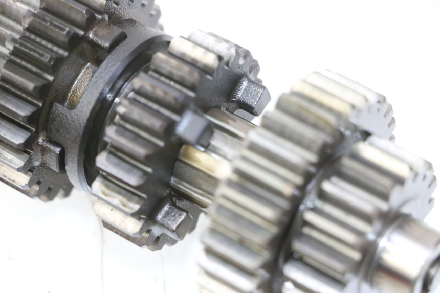 photo de CAJA CAMBIOS YAMAHA YFM R RAPTOR 250 (2008 - 2014) - Zoom sobre los componentes