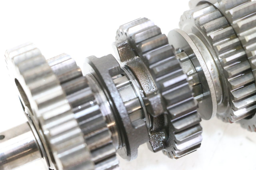 photo de CAJA CAMBIOS YAMAHA YFM R RAPTOR 250 (2008 - 2014) - Primer plano técnico