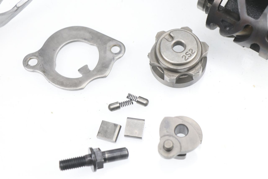 photo de CAJA CAMBIOS YAMAHA YZF YZ-F 450 (2006 - 2009) - Primer plano de alta resolución