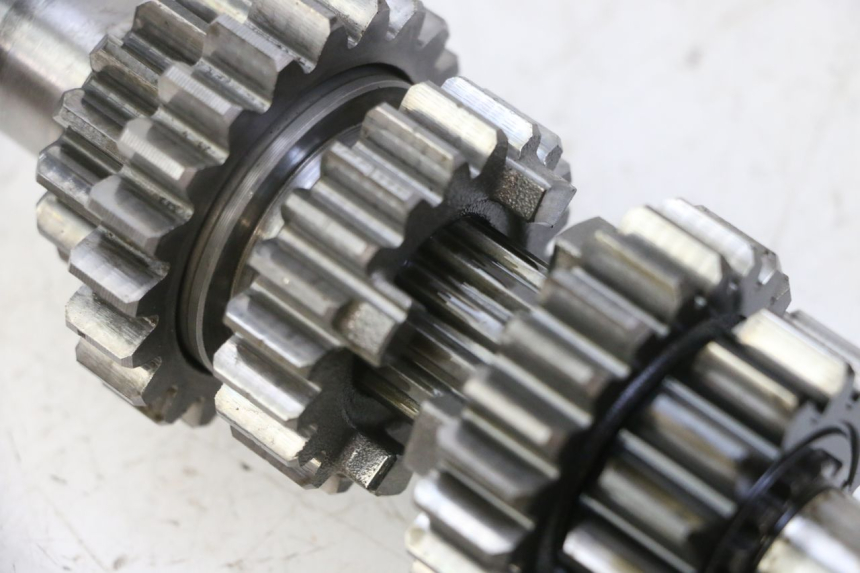 photo de CAJA CAMBIOS YAMAHA YZF YZ-F 450 (2014 - 2016) - Zoom sobre los componentes