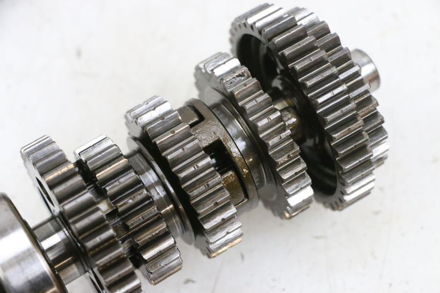 photo de CAJA CAMBIOS KYMCO ZING 125 (1997 - 2003) - Primer plano de alta resolución