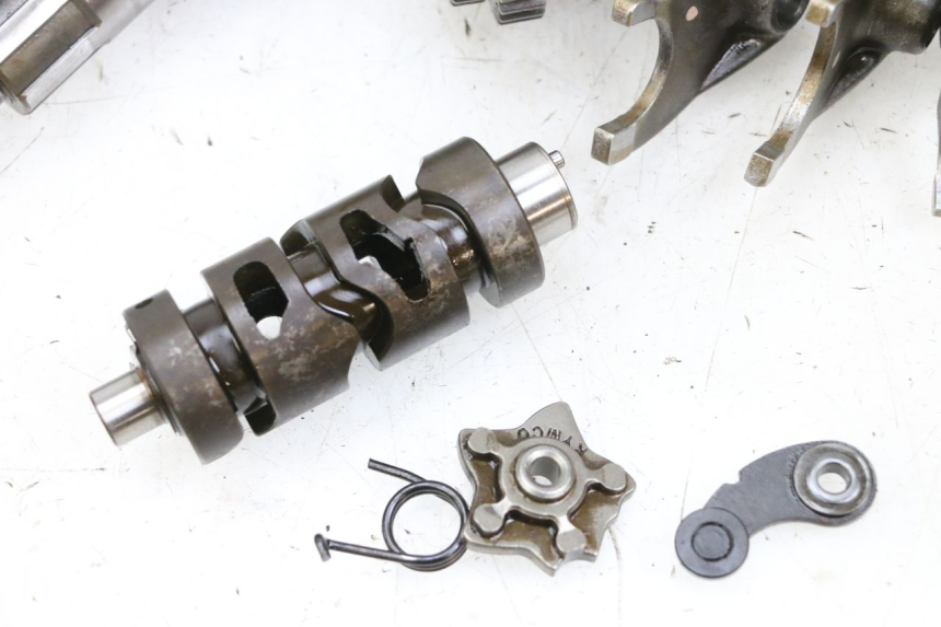 photo de CAJA CAMBIOS KYMCO ZING 125 (1997 - 2003) - Enfoque en la estructura