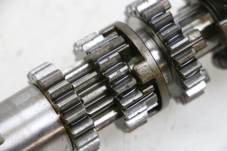 photo de CAJA CAMBIOS KYMCO ZING 125 (1997 - 2003) - Detalles de los puntos de fijación