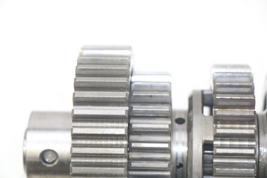 photo de CAJA DE CAMBIOS KAWASAKI ZX-6R ZX6R 600 (1995 - 1997) - Zoom sobre los componentes