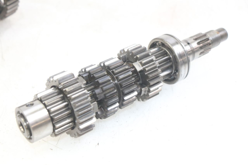 photo de CAJA DE CAMBIOS KAWASAKI ZX-6R ZX6R 600 (1995 - 1997) - Primer plano técnico