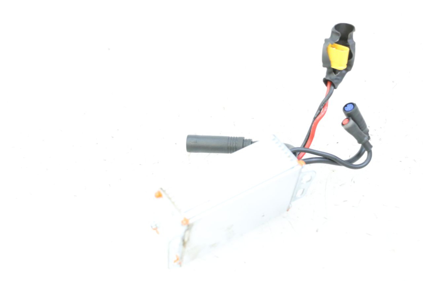 photo de CAJA CDI URBANGLIDE 100XS 1 - Detalles de los puntos de fijación