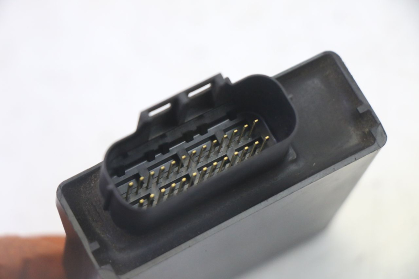 photo de CAJA CDI SUZUKI BURGMAN 125 (2007 - 2014) - Otra perspectiva