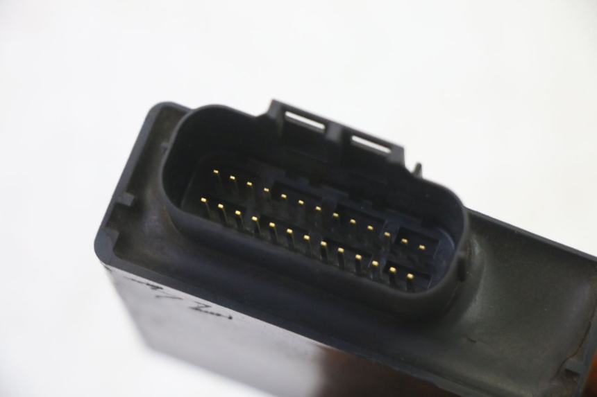 photo de CAJA CDI SUZUKI BURGMAN 125 (2007 - 2014) - Otra perspectiva