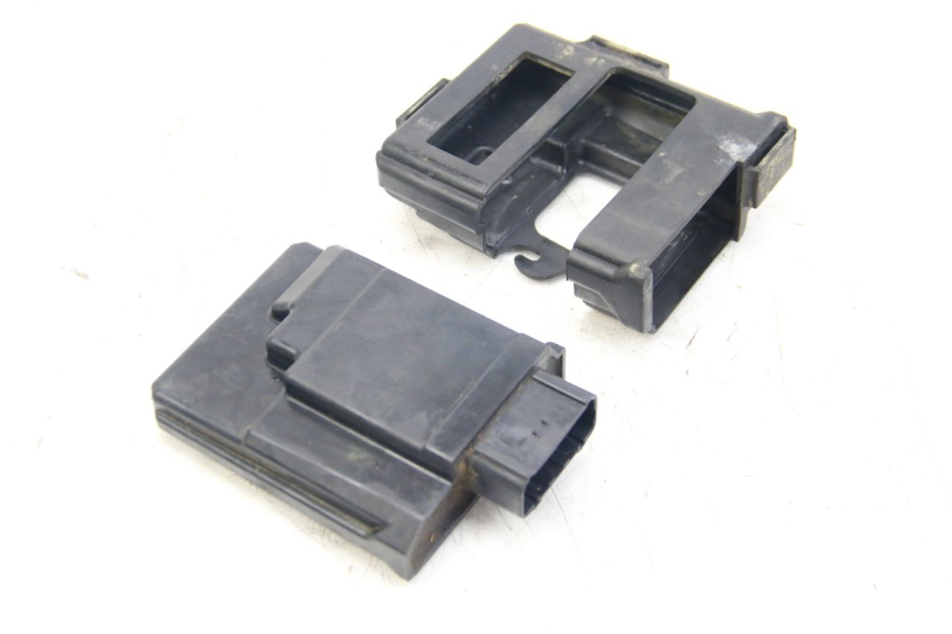 photo de UNIDAD DE CONTROL CDI HONDA CRF CR-F RX 450 (2017 - 2021) - Primer plano técnico