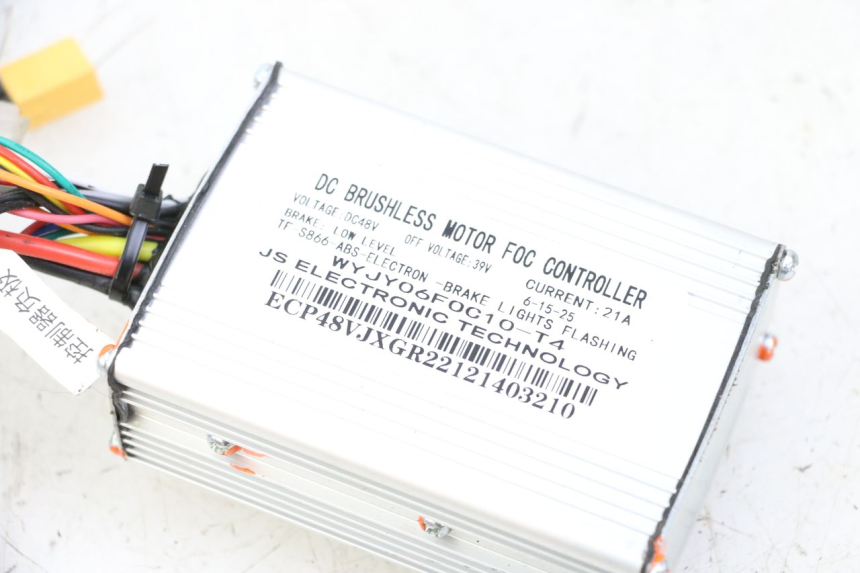 photo de CDI URBANGLIDE E-CROSS PRO 1 - Detalle de la pieza