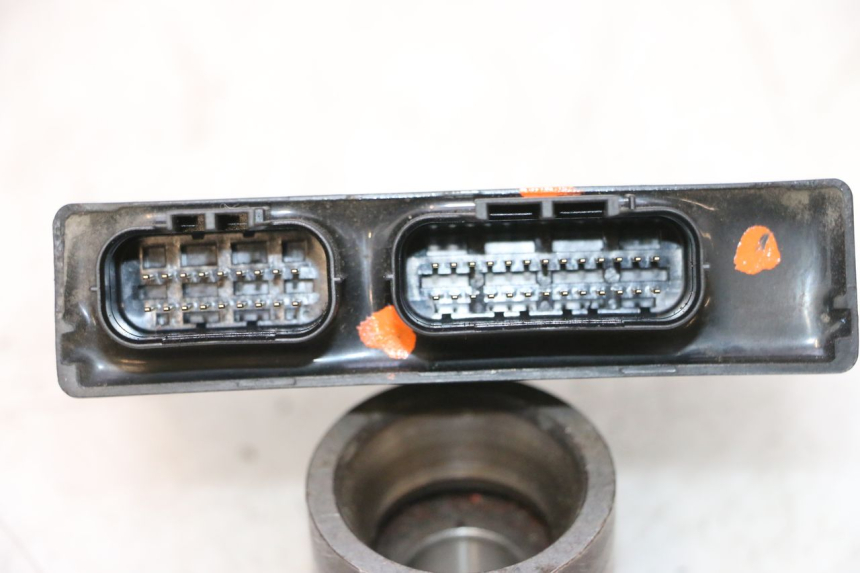 photo de CAJA CDI KAWASAKI ER-6 ER6 F ABS 650 (2012 - 2016) - Primer plano técnico
