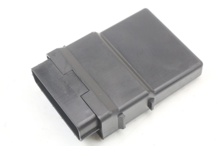 photo de CDI UNIDAD DE CONTROL HONDA FES PANTHEON 2T 125 (1998 - 2002) - Otra perspectiva