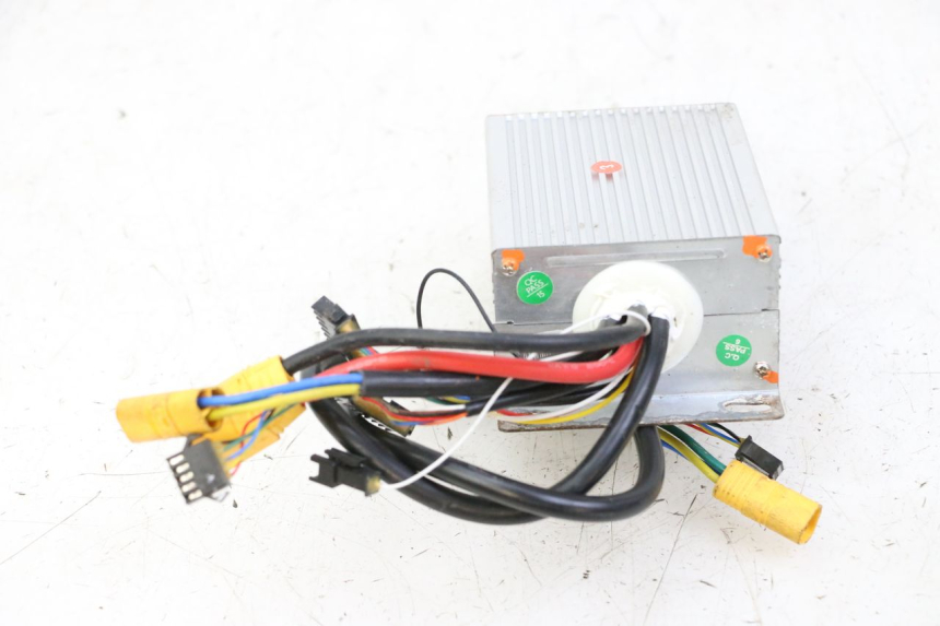 photo de CDI KUKIRIN G2 MASTER 1 - Zoom sobre los componentes