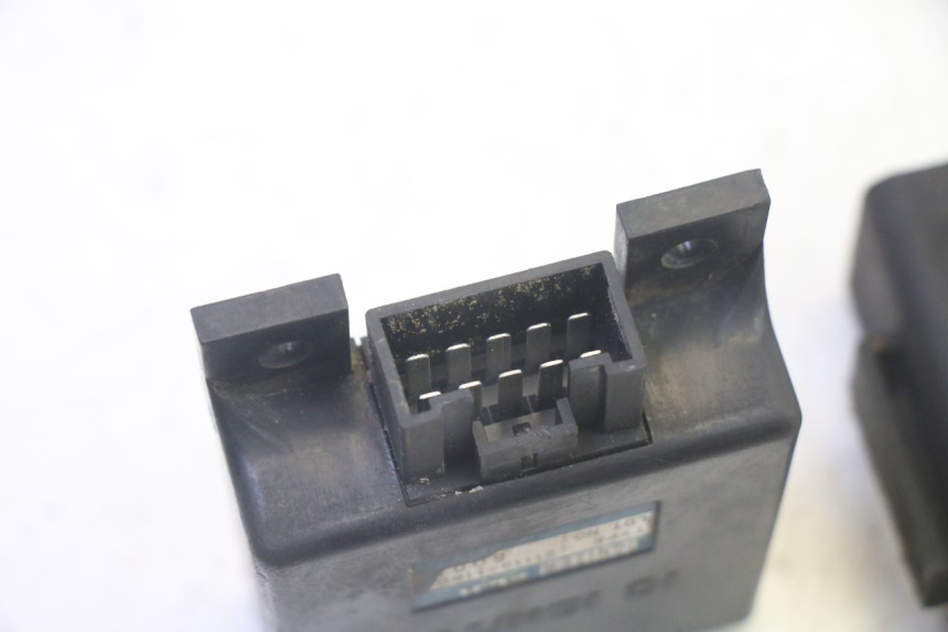 photo de CDI KAWASAKI GPX R WARBIRD 600 (1988 - 1993) - Otra perspectiva