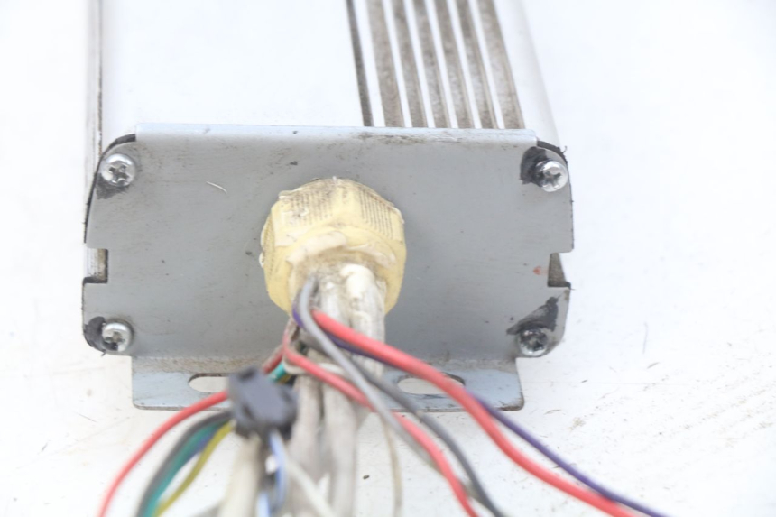 photo de UNIDAD DE CONTROL CDI EUROCKA GREEN 1 - Primer plano técnico