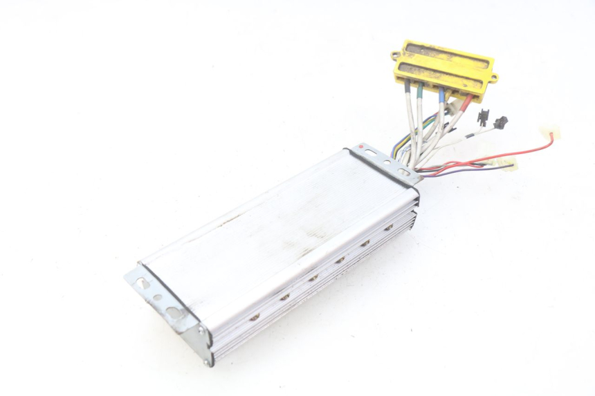 photo de UNIDAD DE CONTROL CDI EUROCKA GREEN 1 - Detalles de los puntos de fijación