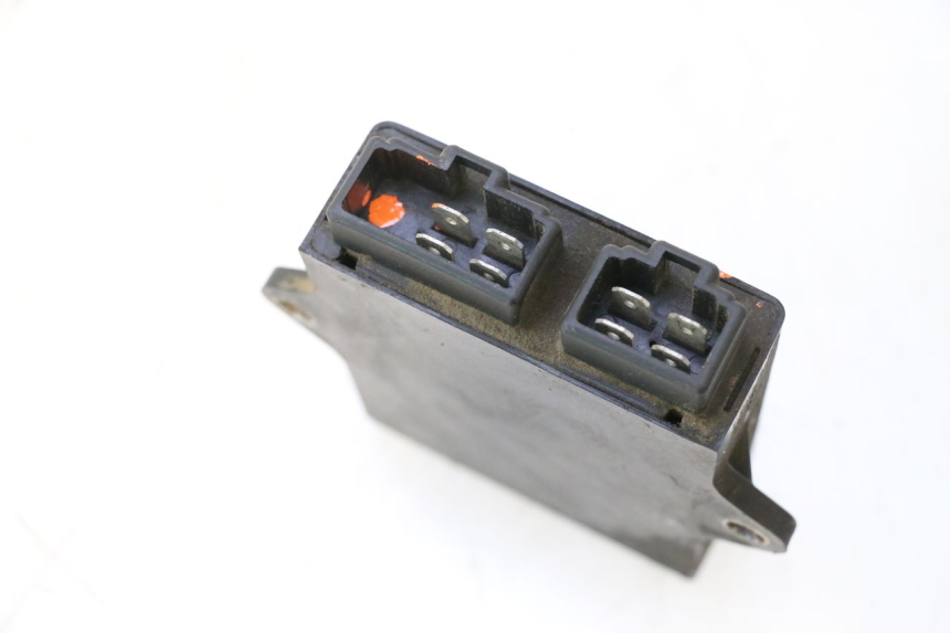 photo de CDI SUZUKI GSX F GSXF 750 (1988 - 1998) - Primer plano técnico