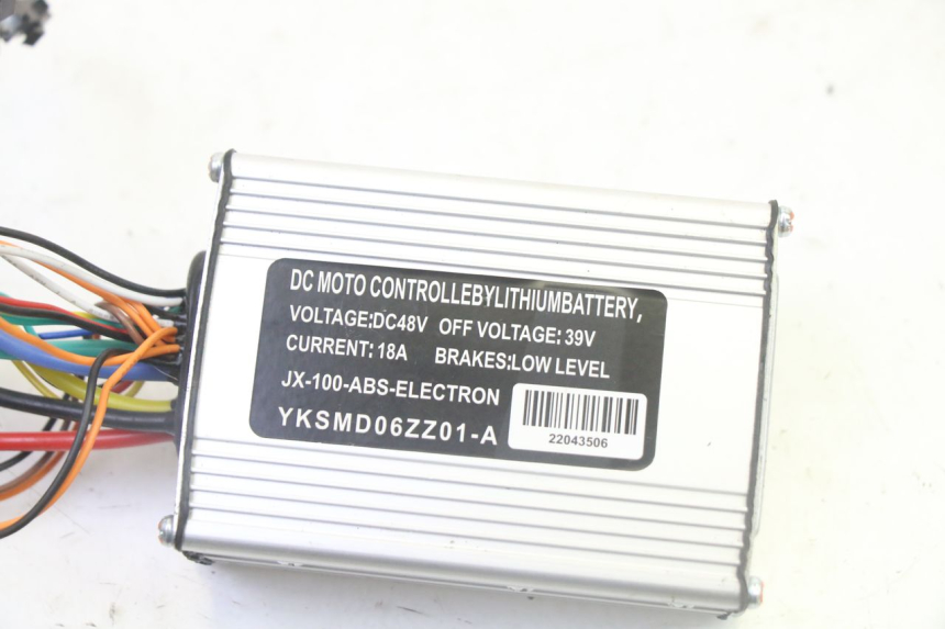 photo de CDI HITWAY H5 1 - Detalle de la pieza