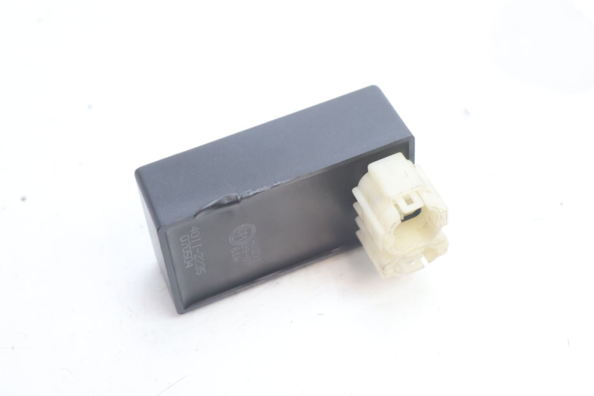 photo de UNIDAD DE CONTROL CDI KEEWAY HURRICANE 50 (2006 - 2019) - Detalles de los puntos de fijación