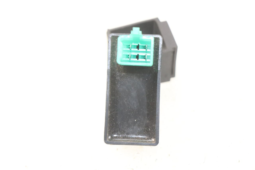 photo de UNIDAD DE CONTROL CDI PEUGEOT KISBEE 4T 50 (2018 - 2022) - Otra perspectiva