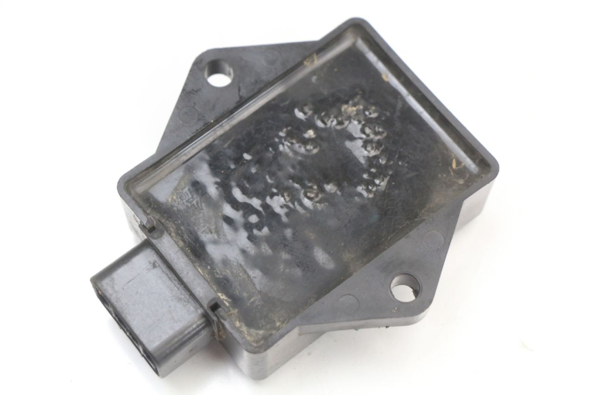 photo de CDI DE ENCENDIDO KAWASAKI KX L 85 (2022 - 2024) - Primer plano técnico